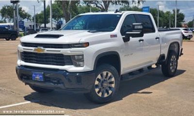 2026 Chevrolet Silverado HD Custom