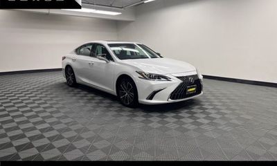 2025 Lexus ES 350 Premium
