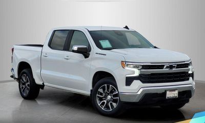 2023 Chevrolet Silverado LT