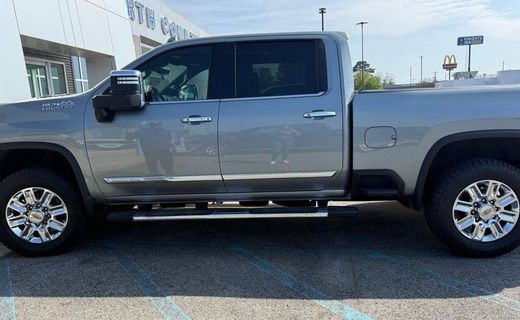 2024 Chevrolet Silverado HD High Country