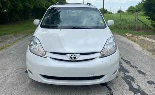 2008 Toyota Sienna XLE