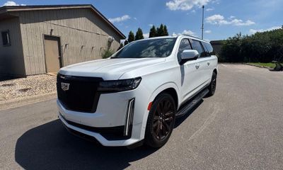 2021 Cadillac Escalade ESV Sport