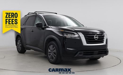 2024 Nissan Pathfinder SV