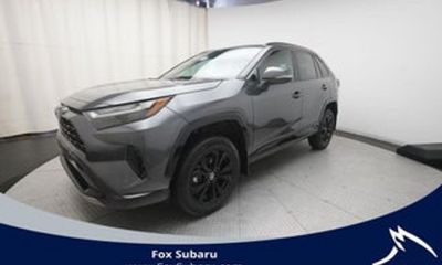 2023 Toyota RAV4 SE