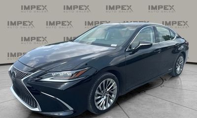 2019 Lexus ES 300H