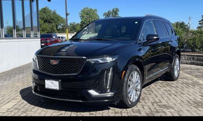 2024 Cadillac XT6 Premium Luxury