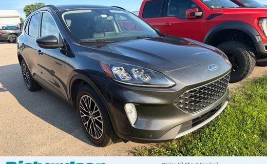 2020 Ford Escape Titanium Fhev