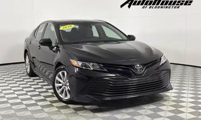 2020 Toyota Camry LE