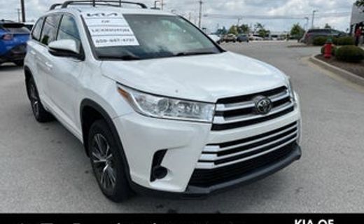 2018 Toyota Highlander LE