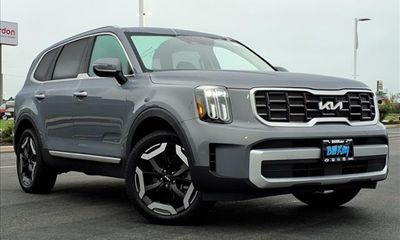 2023 Kia Telluride S