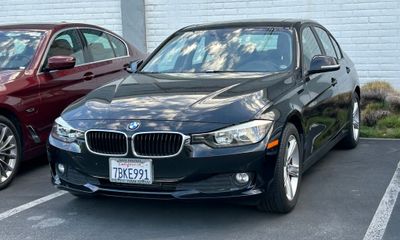 2013 BMW 320I SA