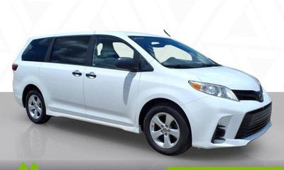 2020 Toyota Sienna D Grade
