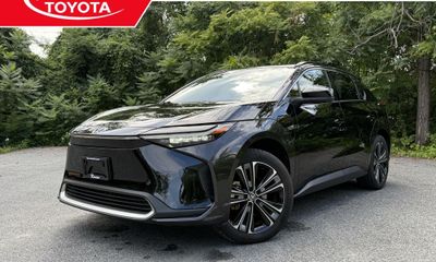 2023 Toyota BZ4X Limited
