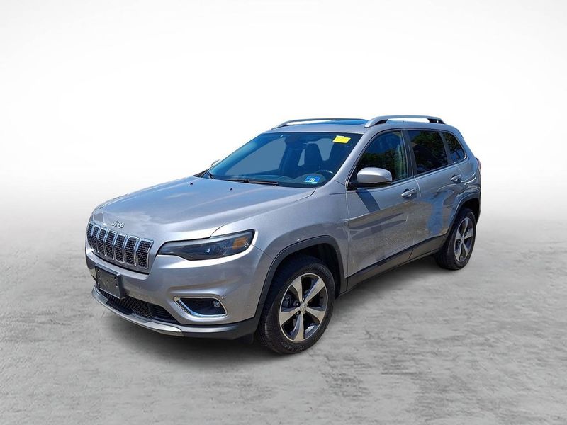 2019 Jeep Cherokee — a typically priced live listing