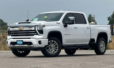 2025 Chevrolet Silverado HD LTZ