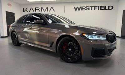 2023 BMW M550i xDrive