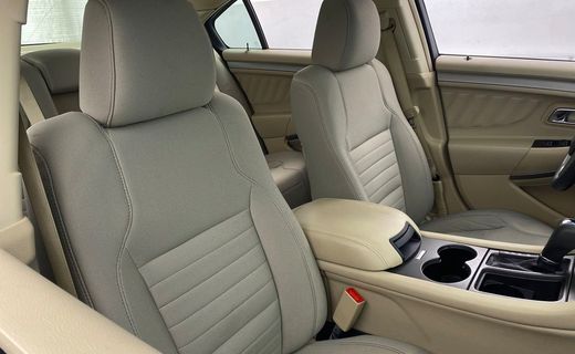 2018 Ford Taurus SE