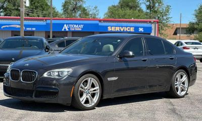 2013 BMW 740i