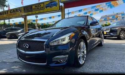 2017 Infiniti Q70 37