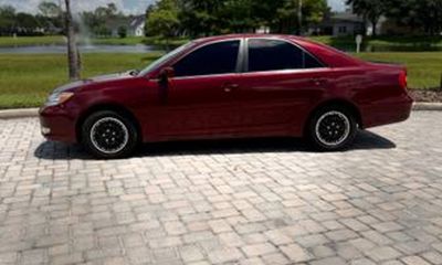 2004 Toyota Camry LE