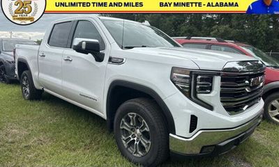 2026 GMC Sierra SLT