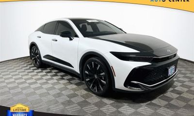 2023 Toyota Crown Platinum