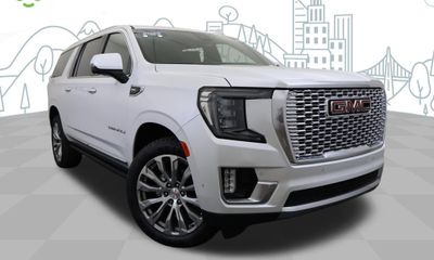 2023 GMC Yukon XL Denali
