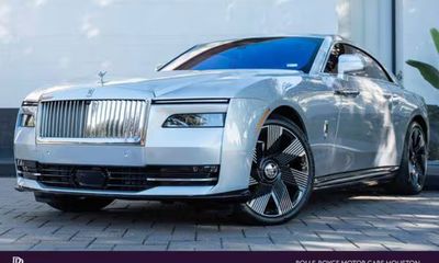 2024 Rolls-Royce Spectre RR
