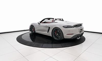 2023 Porsche 718 Spyder