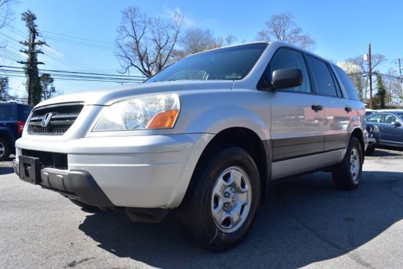 2005 Honda Pilot — a typically priced live listing