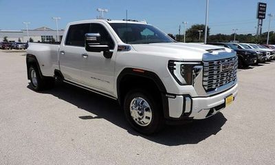 2024 GMC Sierra HD Denali