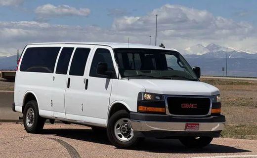 2018 GMC Savana LT EXT