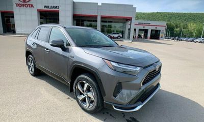 2024 Toyota RAV4 Prime phev SE