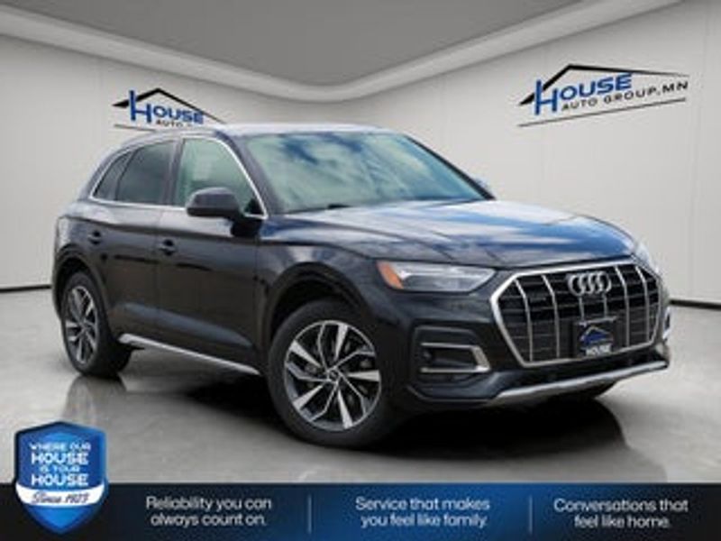 2023 Audi Q5 — a typically priced live listing