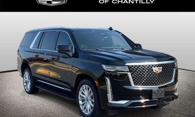 2023 Cadillac Escalade ESV Luxury