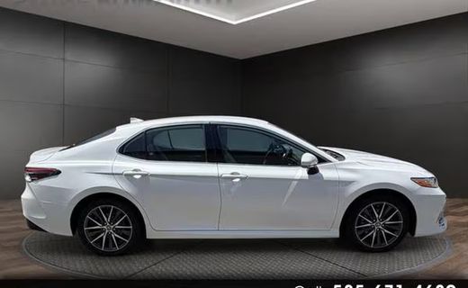2023 Toyota Camry XLE