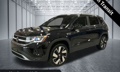 2024 Volkswagen Taos 4MOTION SEL