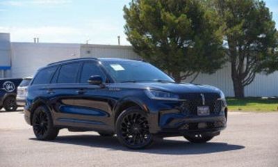 2026 Lincoln Aviator Base