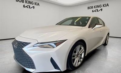 2024 Lexus IS 300 Comfort