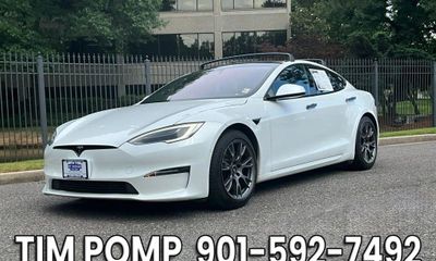 2021 Tesla Model S Plaid