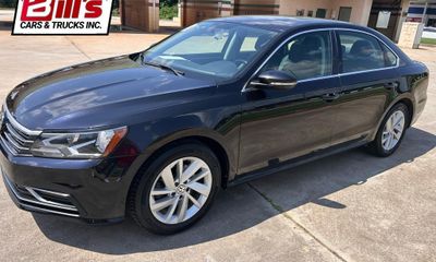 2018 Volkswagen Passat SE W Technology