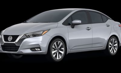 2024 Nissan Versa SR