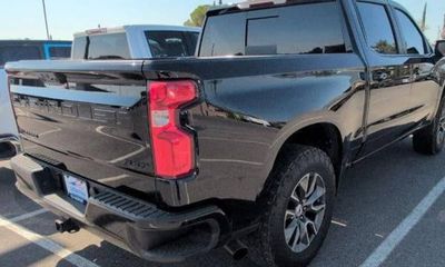 2023 Chevrolet Silverado RST
