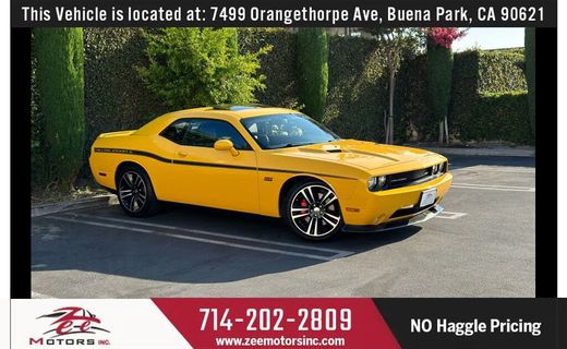 2012 Dodge Challenger SRT8