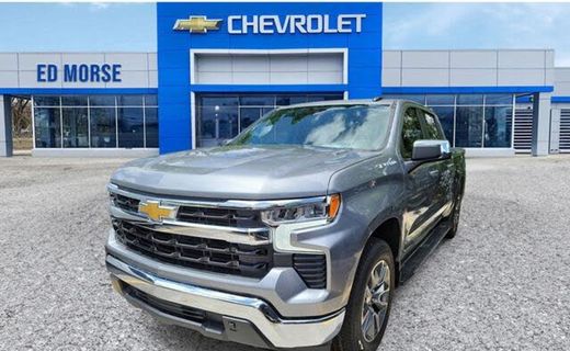 2026 Chevrolet Silverado LT