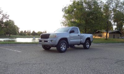 2006 Toyota Tacoma DLX