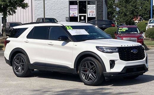 2025 Ford Explorer