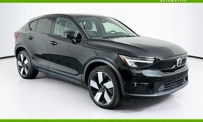 2022 Volvo C40