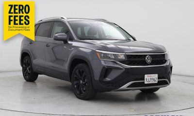 2023 Volkswagen Taos SE W Sunroof