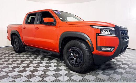 2025 Nissan Frontier SV
